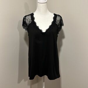 Flowy cotton and lace short sleeve v-neck blouse—black